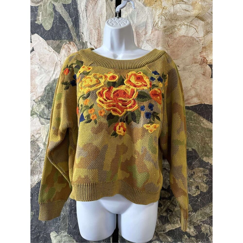 New Free People Camo Rose Pullover size XS - Picture 5 of 9